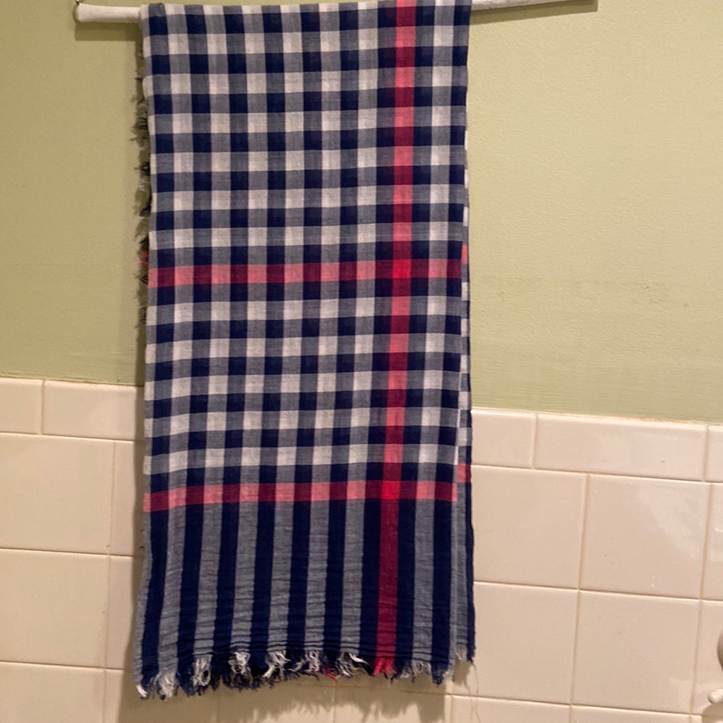 Abercrombie And Fitch Scarf Measure 46 X 46
